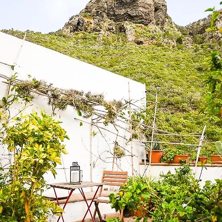 Country house Chamorga - - - Santa Cruz de Tenerife