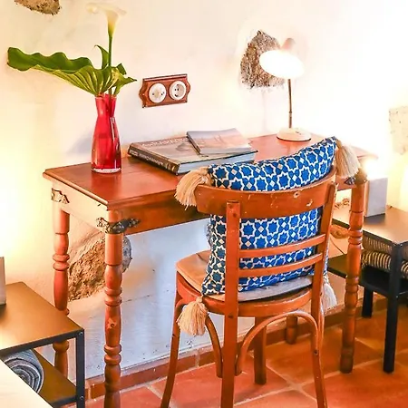 Hétvégi ház Chamorga - - - *